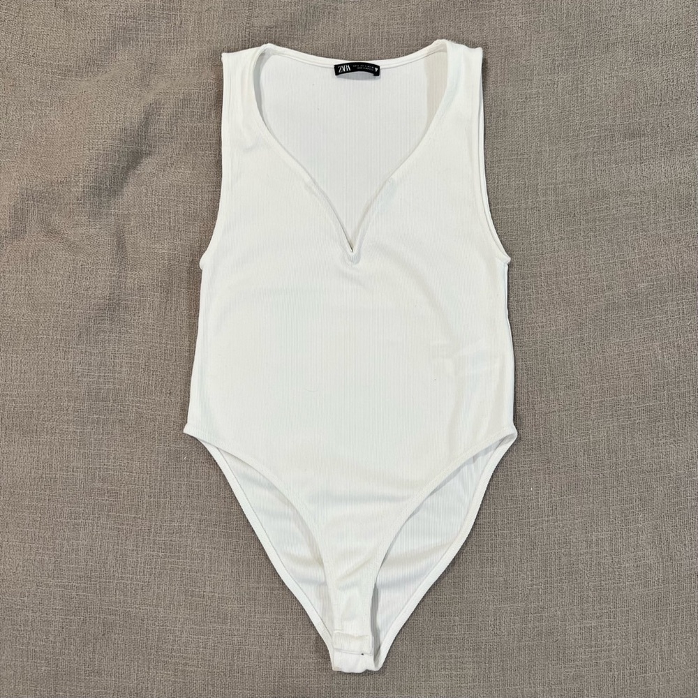 Zara Micro Ribbed Sweetheart Neckline Plunging Sleeveless Bodysuit